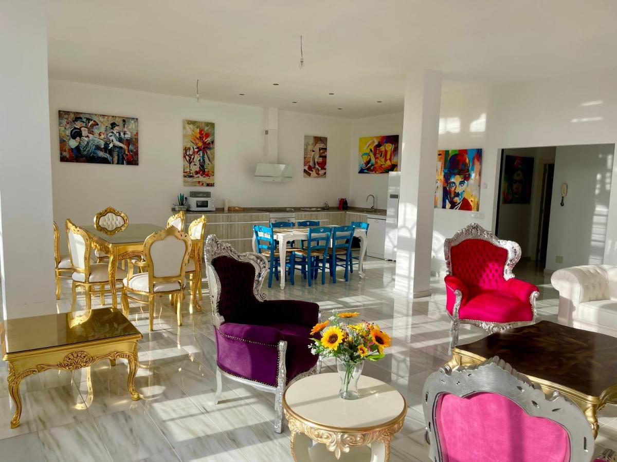 Appartamento Apartamento Maria Pita La Coruña Esterno foto